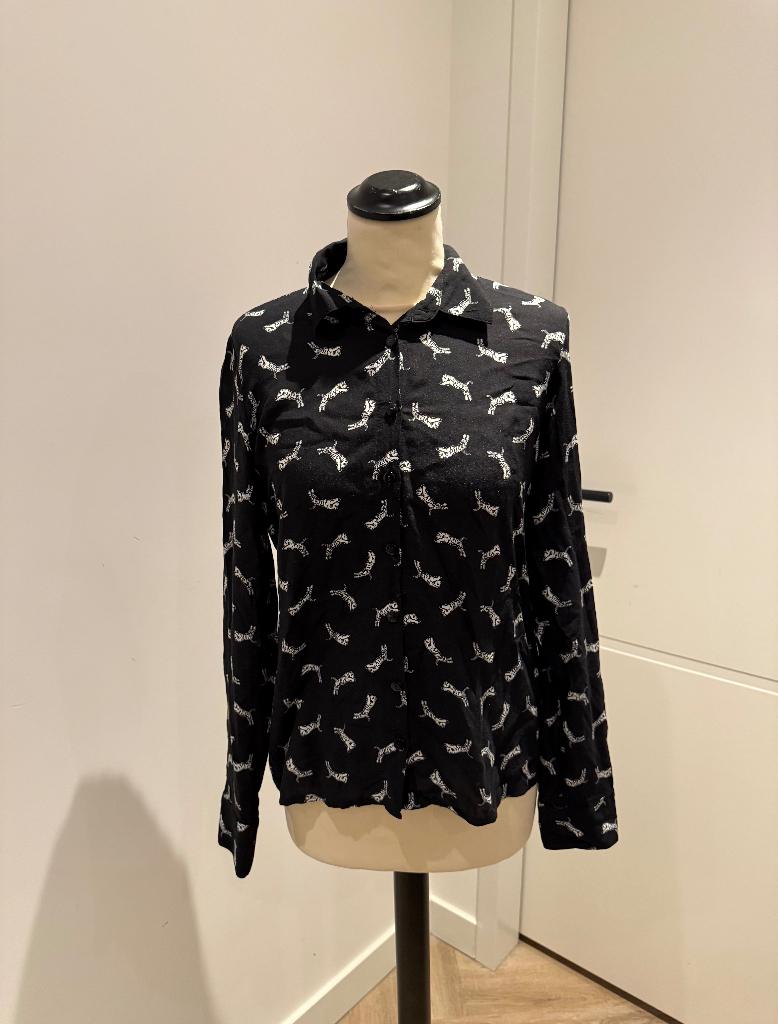 Heel goed zwart wit tijger Hema print blouse top shirt S 36, Kleding | Dames, Zwart, Ophalen of Verzenden, Zo goed als nieuw, Maat 36 (S)