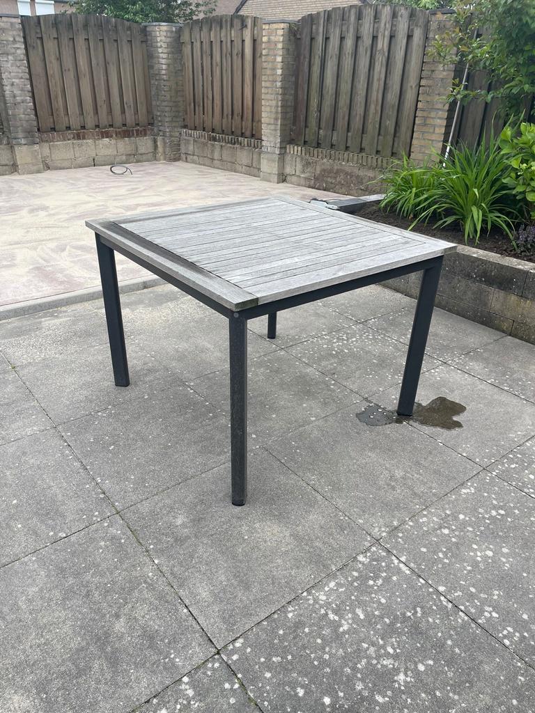 Houten tuintafel., Tuin en Terras, Ophalen, Gebruikt, Vierkant, Teakhout