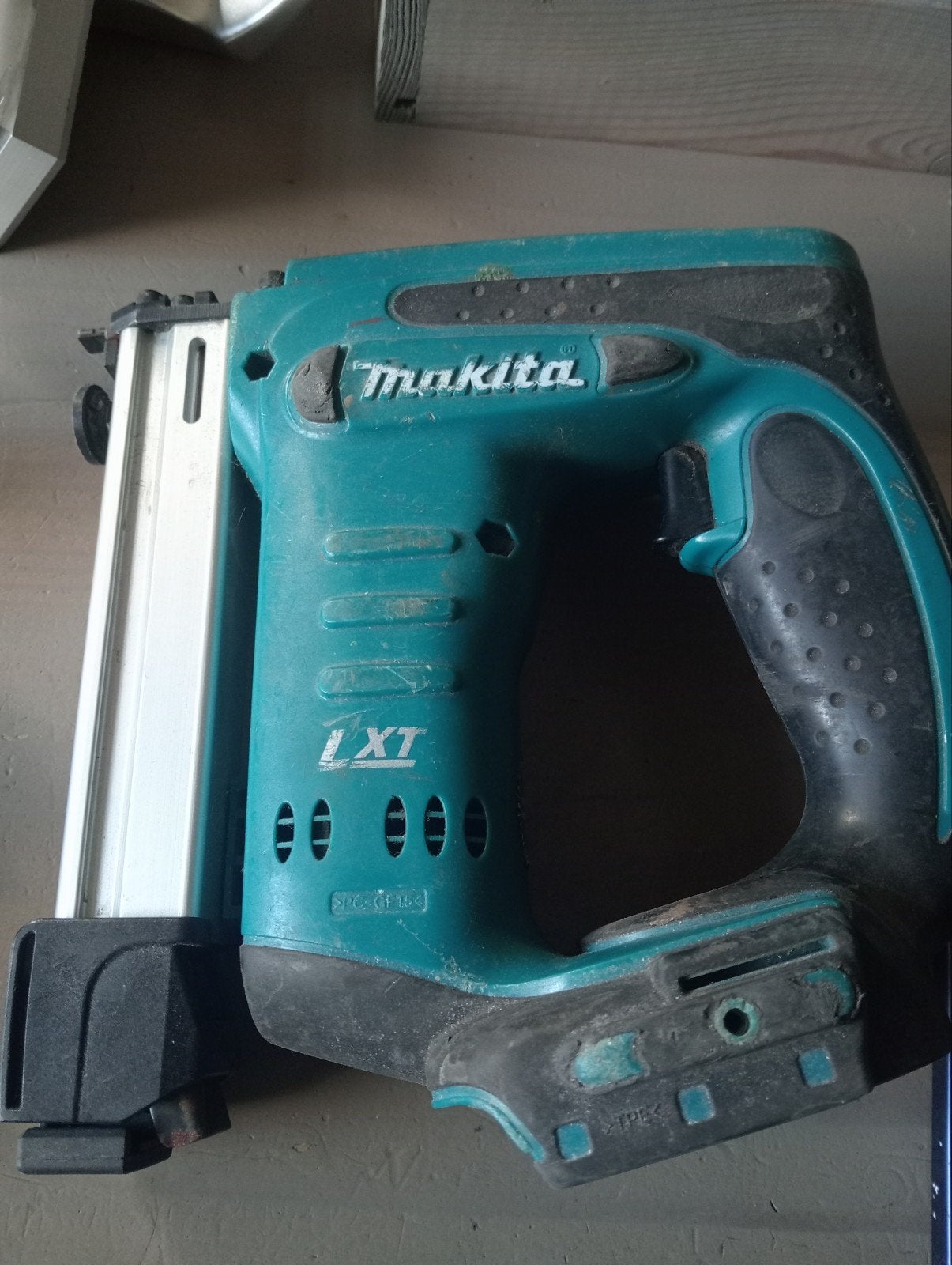 Makita tacker 14 v nietjes body, Ophalen, Boor- en Schroefmachine