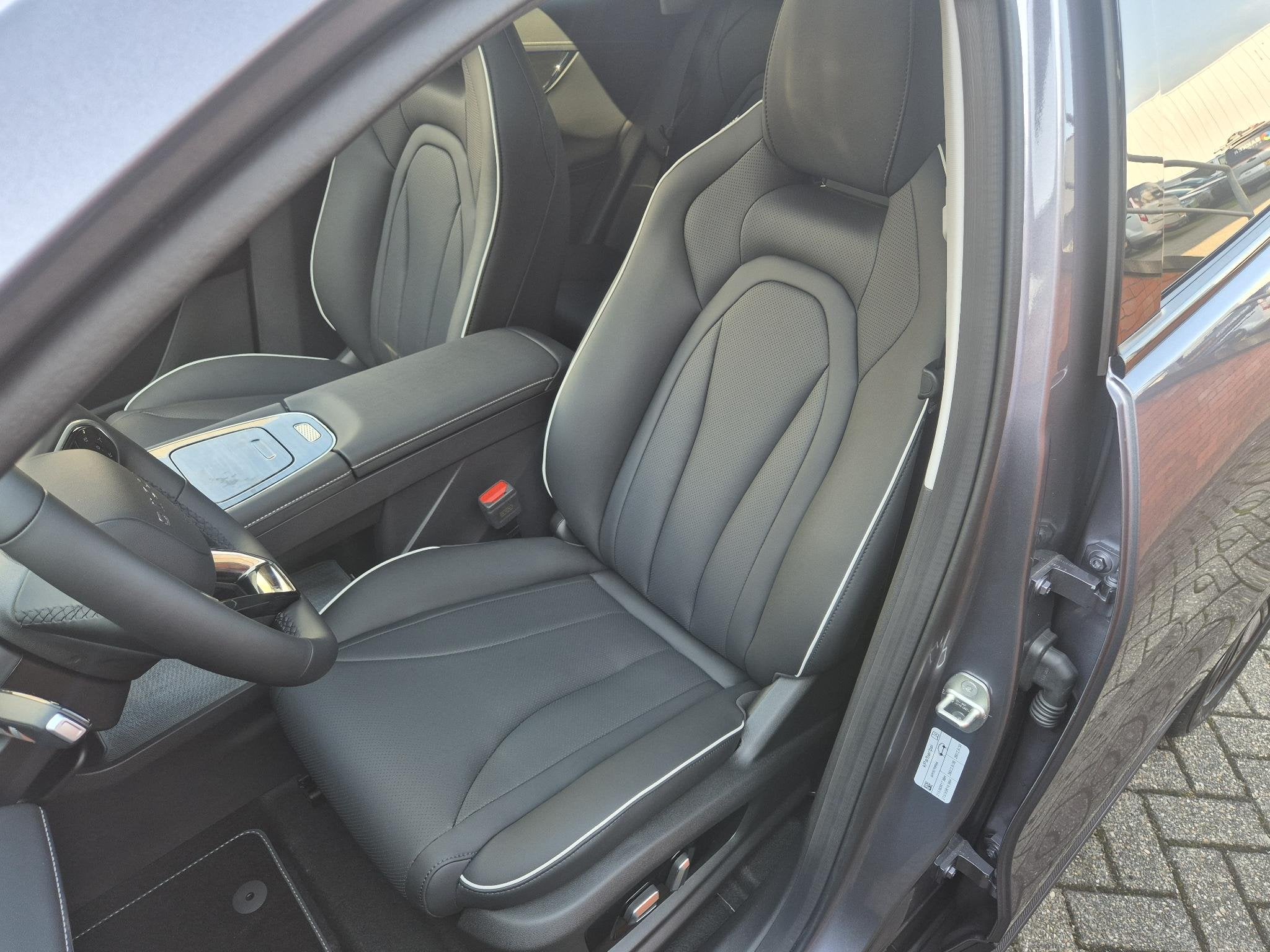 Omoda 5 1.5 T-GDi SHS-H Premium, Auto's, Gebruikt, 4 cilinders, 2 kWh, Origineel Nederlands