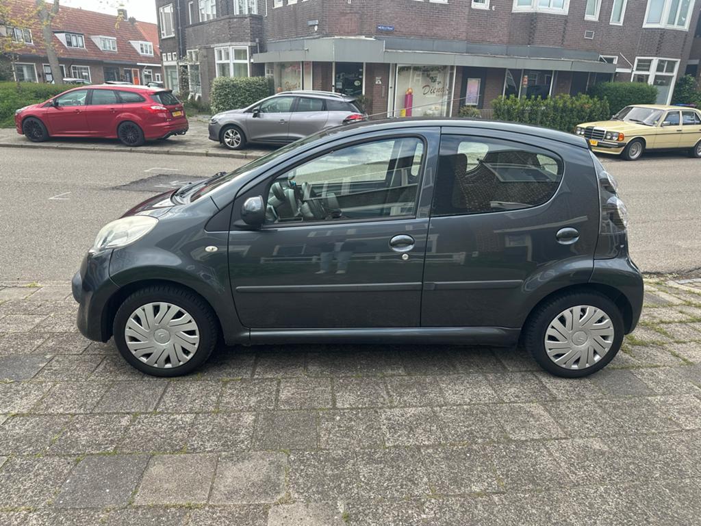 Citroën C1 1.0 5-DRS 2008 Grijs, Auto's, Voorwielaandrijving, 4 stoelen, C1, 68 pk