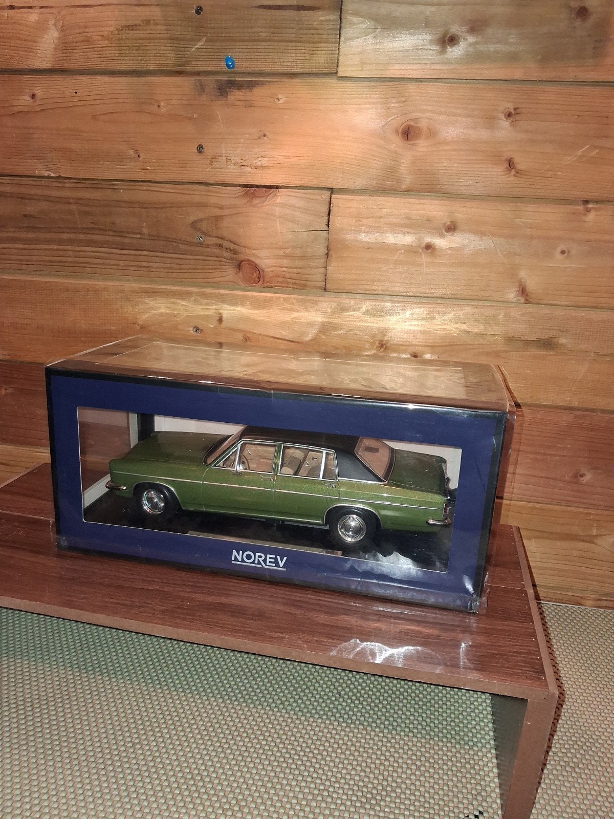 Norev - opel Diplomat, Hobby en Vrije tijd, Modelauto's | 1:18, Ophalen of Verzenden, Zo goed als nieuw, Norev
