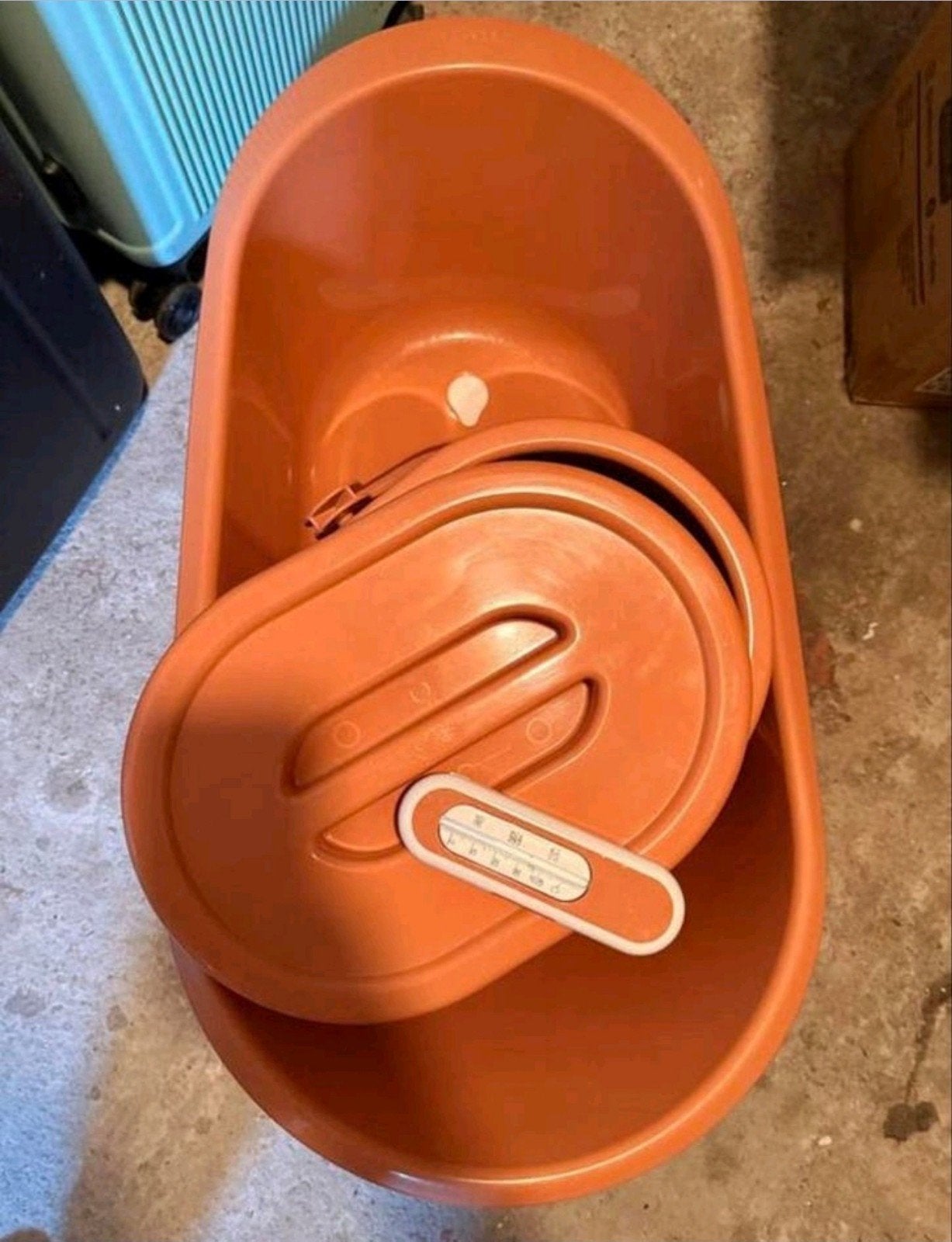Oranje babybadje met thermometer en luieremmer, Ophalen, Gebruikt, Badje, Overige merken