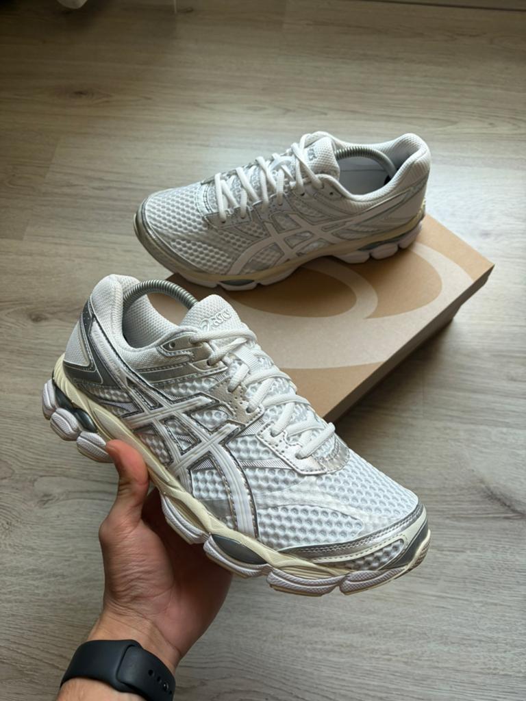 Asics gel-cumulus 16 white, Ophalen of Verzenden, Nieuw, Wit, Sneakers of Gympen