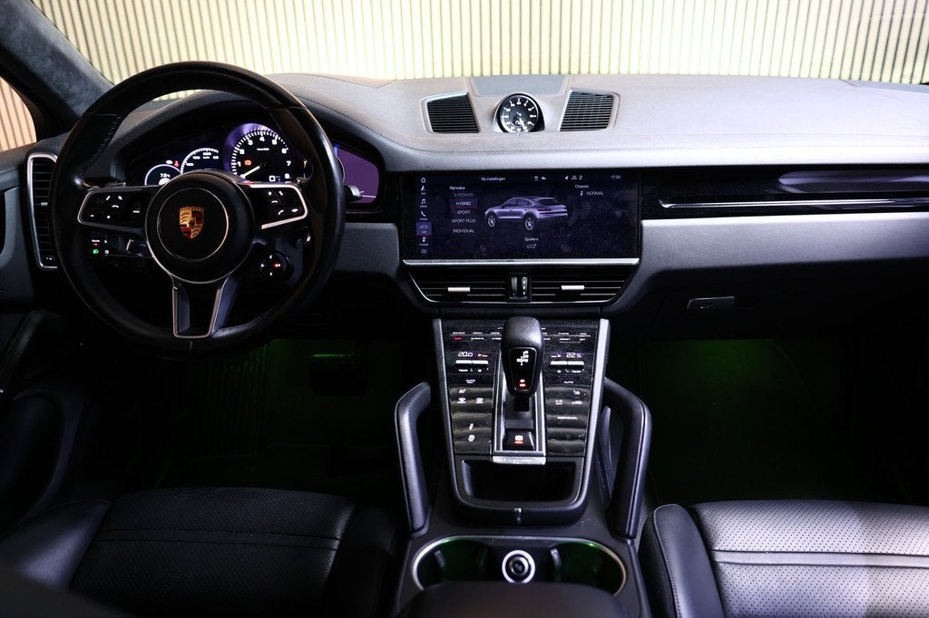 Porsche Cayenne Coupé 3.0 E-Hybrid KRIJT NAVI CAMERA TREKHA, Auto's, Porsche, Automaat, Cayenne, 14 kWh, Euro 6
