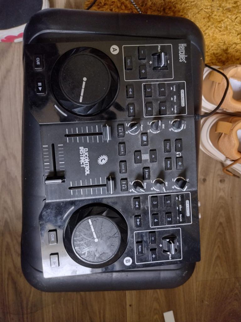 Dj control instinct Hercules, Ophalen of Verzenden, Gebruikt, Overige merken