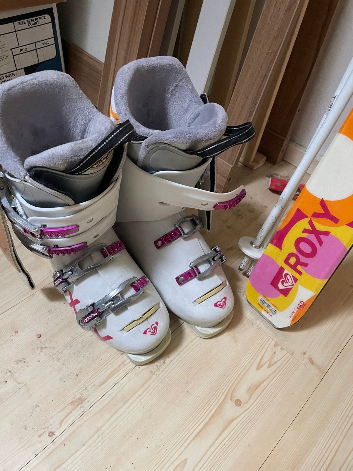 Roxy ski set met schoenen 40 en stokken - 162 cm, 160 tot 180 cm, Gebruikt, Skiën, Ski's
