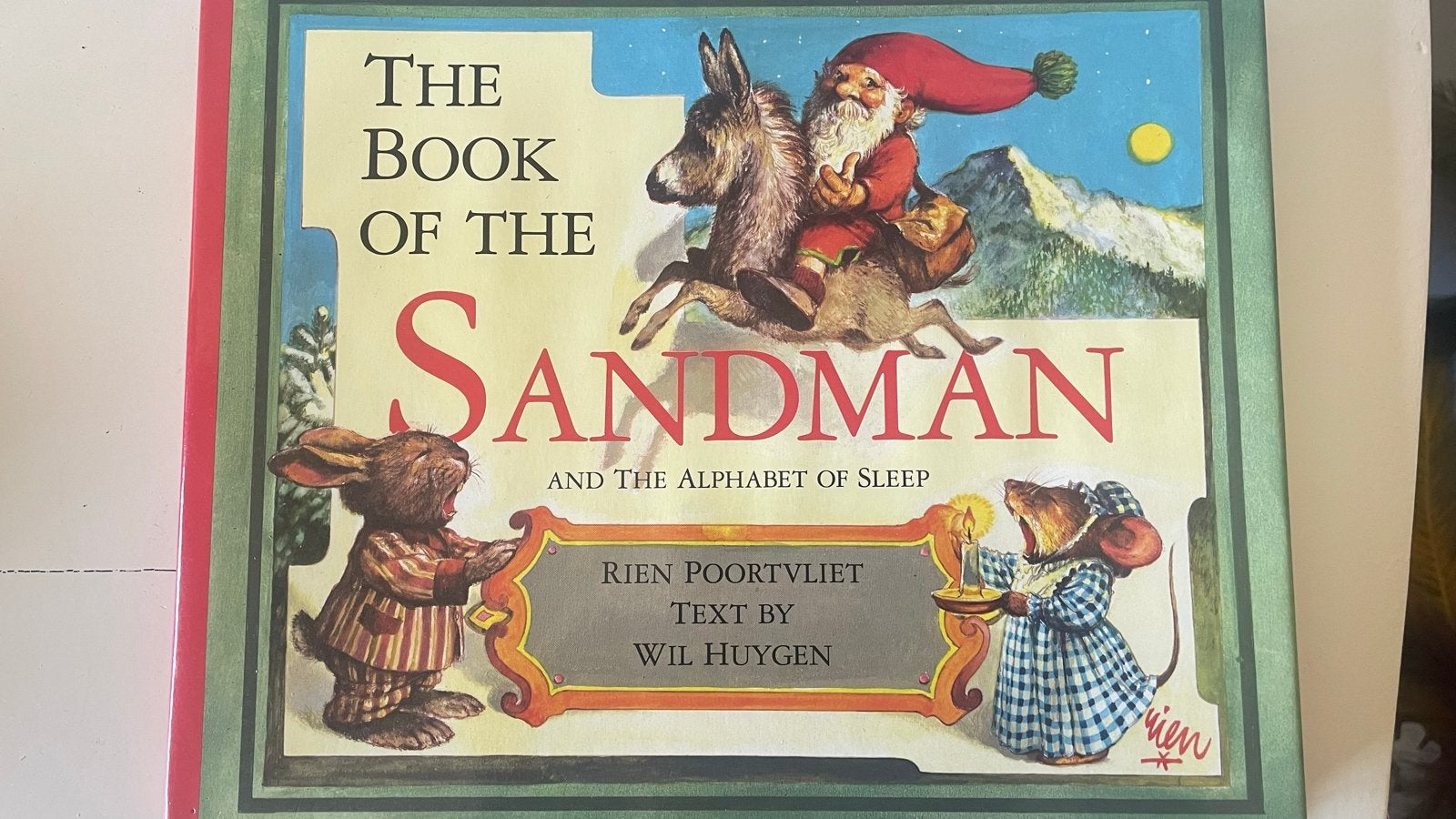 The Book of the Sandman - Rien Poortvliet & Wil Huygen, Ophalen of Verzenden, Zo goed als nieuw