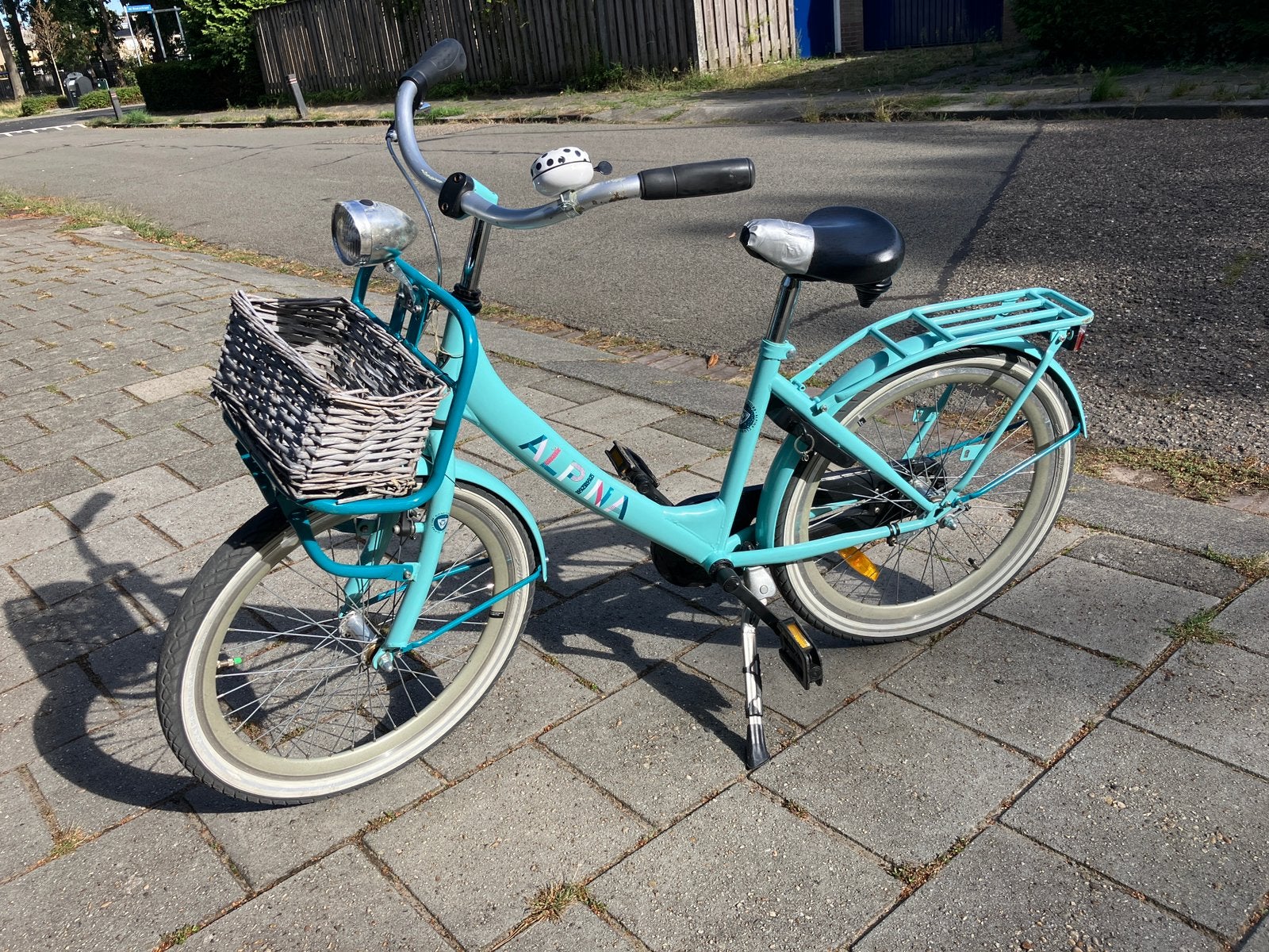 22 inch meisjesfiets Alpina, Ophalen, Terugtraprem, 22 inch, Gebruikt