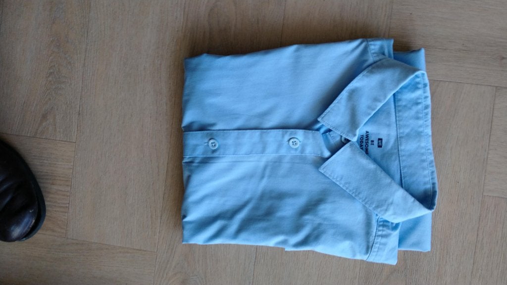 Lichtblauw overhemd met lange mouwen € 17,50, Kleding | Heren, Overhemden, Blauw, Halswijdte 38 (S) of kleiner, Zo goed als nieuw