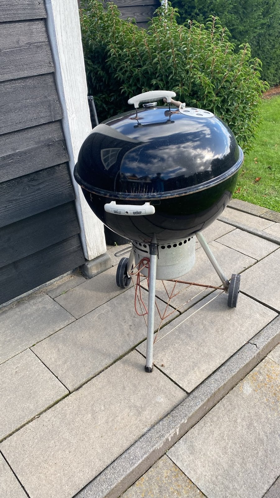 Weber BBQ 57 cm doorsnee, Ophalen, Gebruikt