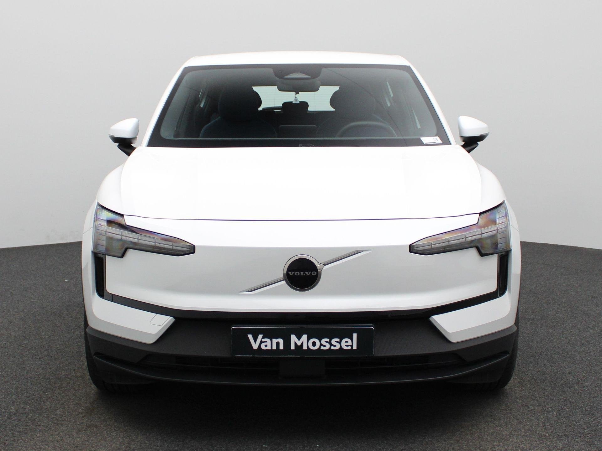 Volvo EX30 Single Motor Extended Range Core 69Kwh | CAMERA |, Auto's, Automaat, 12 maanden, Gebruikt, Wit