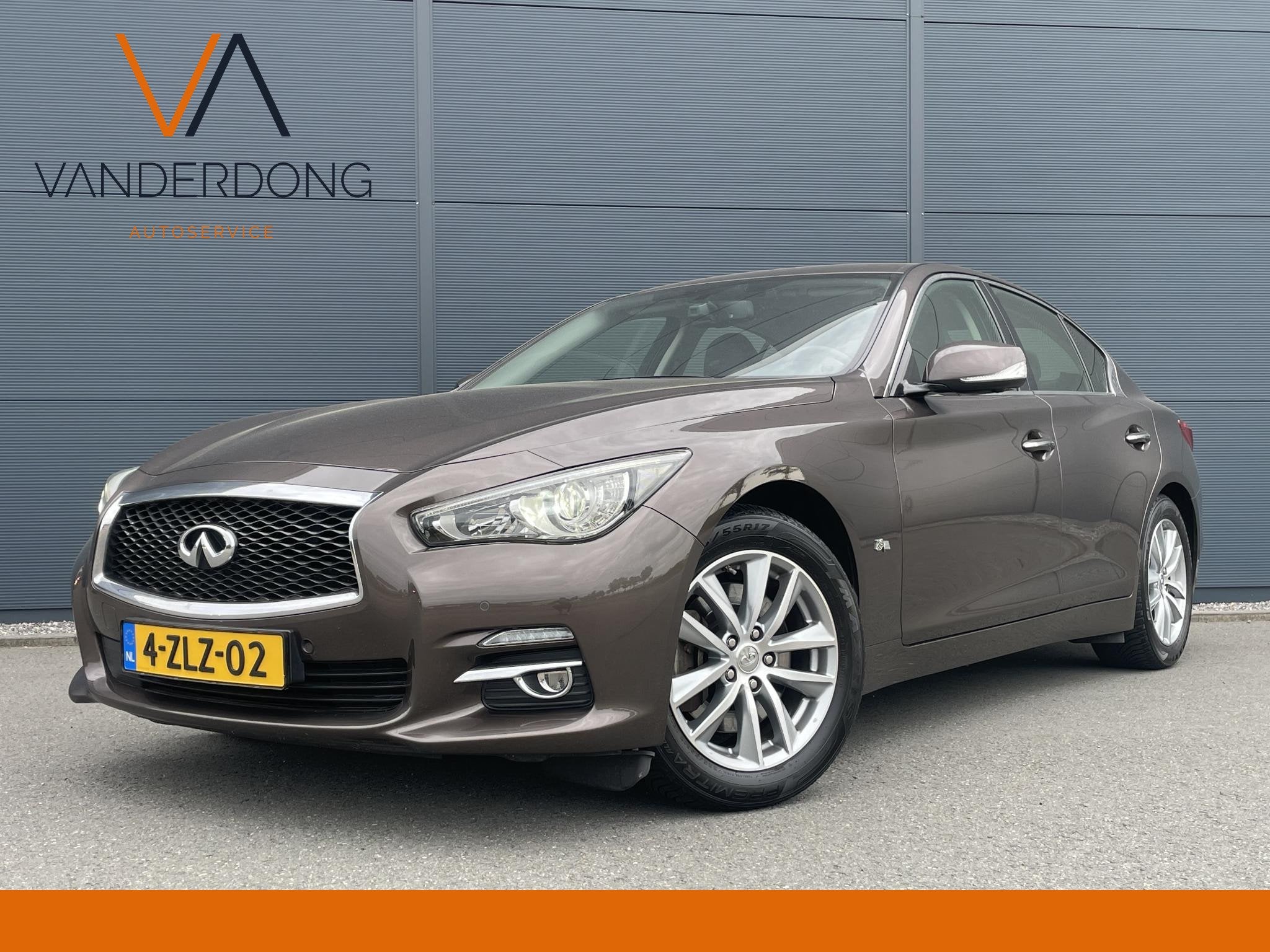 Infiniti Q50 2.0t Business Premium + | Bose | Trekhaak | Led, Auto's, Infiniti, Automaat, Euro 5, Achterwielaandrijving, Gebruikt