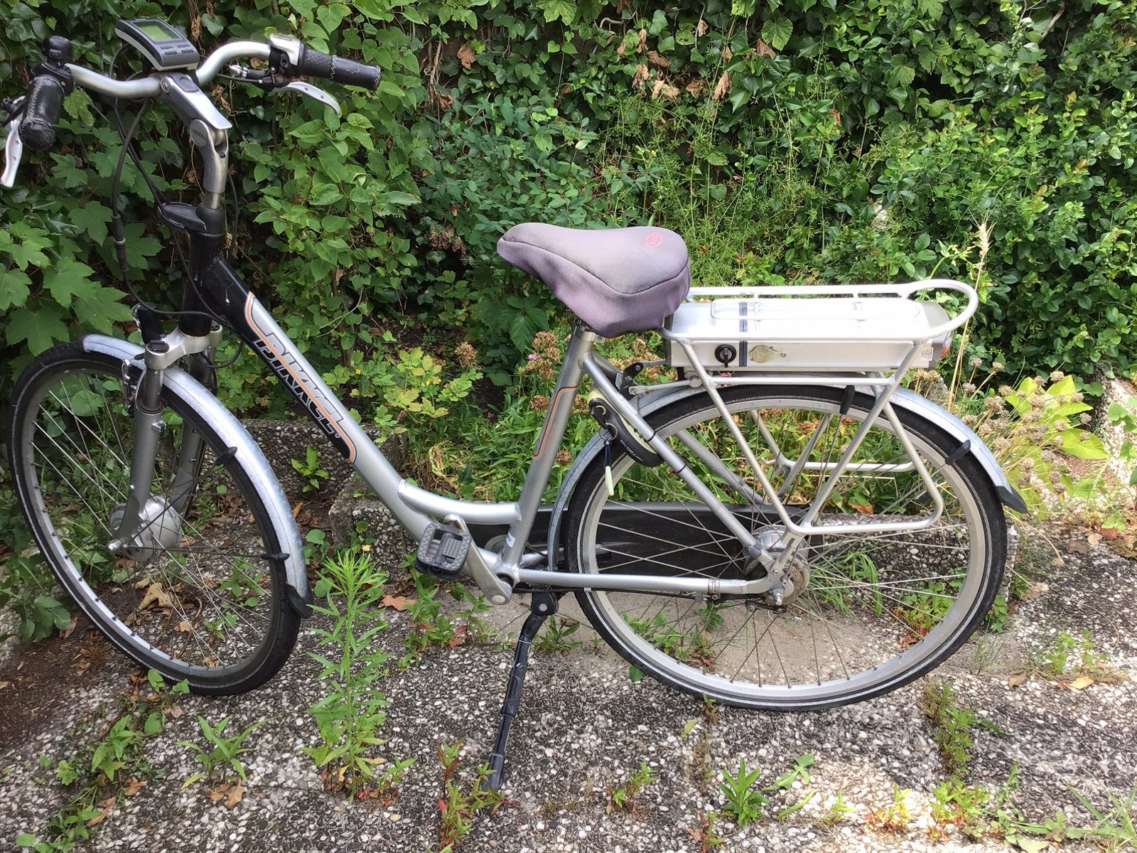 Bikkel e- bikel., 51 tot 55 cm, Ophalen, Gebruikt, 30 tot 50 km per accu