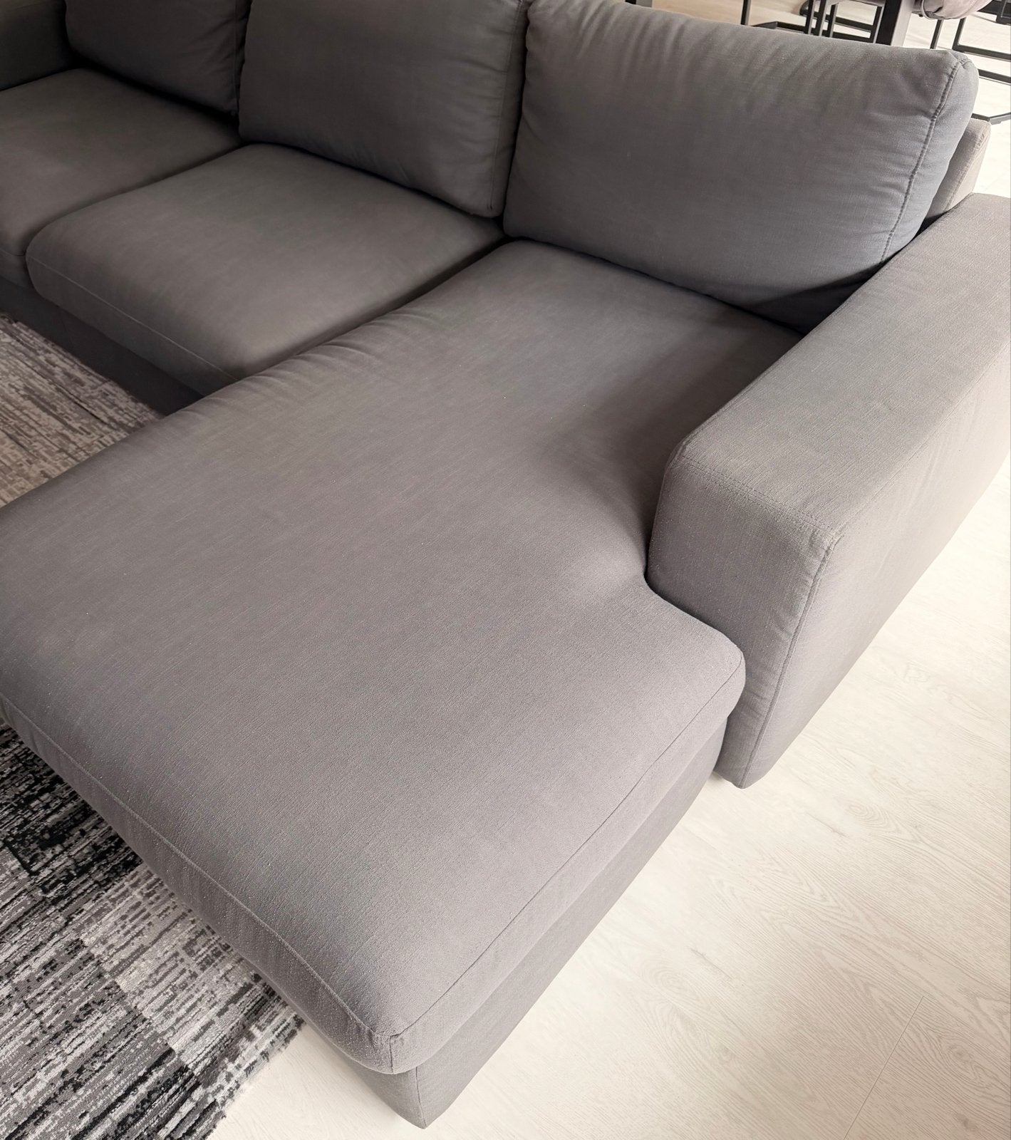 Grijze hoekbank met chaise longue - laatste kans, Ophalen, 250 tot 300 cm, Gebruikt, 125 tot 150 cm