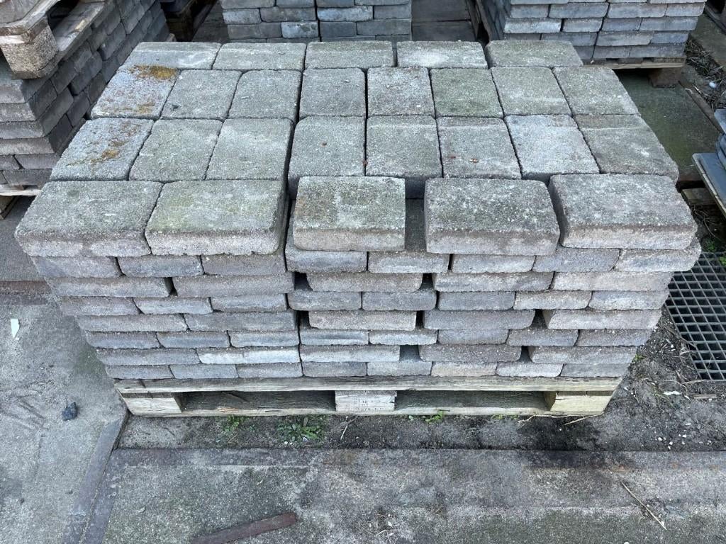 60m2 Gebruikte betontegels grijs Gratis af te halen, Tuin en Terras, Tegels en Klinkers, Gebruikt, Terrastegels, Beton, 10 m² of meer
