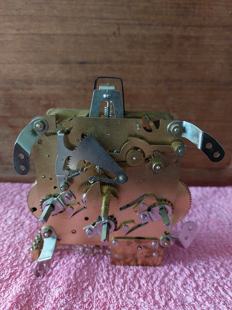 Westminster uurwerk, Ophalen
