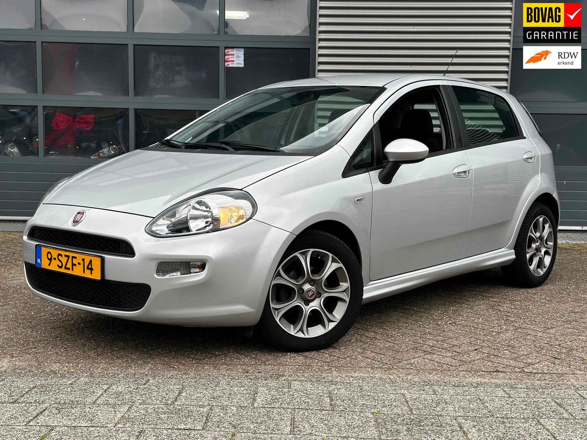 Fiat Punto Evo 0.9 TwinAir Edizione Cool | CRUISECR | Airco, Auto's, Voorwielaandrijving, Gebruikt, Zwart, 49 €/maand
