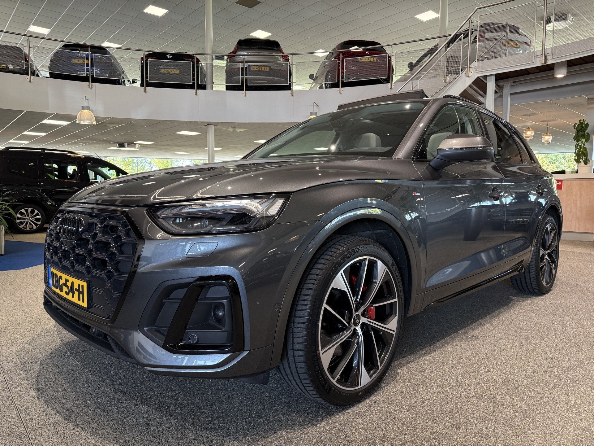 Audi Q5 50 TFSI e S edition, Luchtvering, Pano, Trekhaak, 21, Auto's, Automaat, 12 maanden, Euro 6, 4 cilinders
