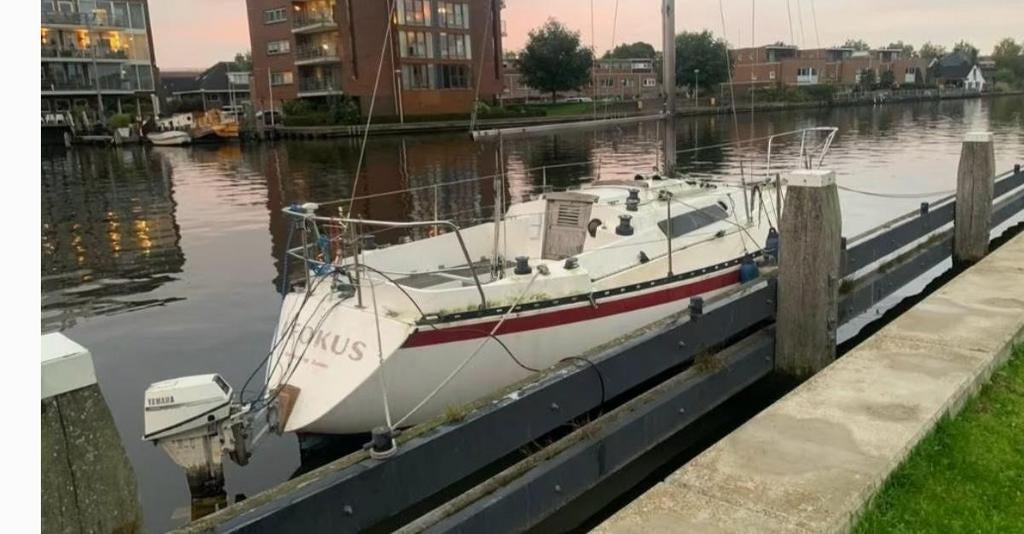 Zeilboot 'Ufokus' compleet met mast en zeilen, Ophalen of Verzenden, Gebruikt