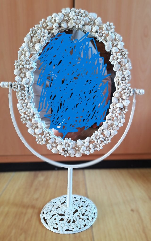 Brocante ijzeren spiegel op voet kantelbaar, hoogte 36 cm, Huis en Inrichting, Ophalen, Minder dan 50 cm, Zo goed als nieuw, Minder dan 100 cm