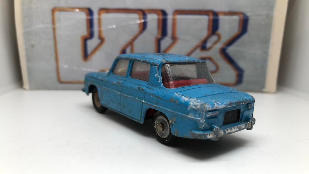 283 Renault r8 dinky toys VAVB gebruikt, Hobby en Vrije tijd, Modelauto's | 1:43, Ophalen of Verzenden, Gebruikt, Auto, Dinky Toys