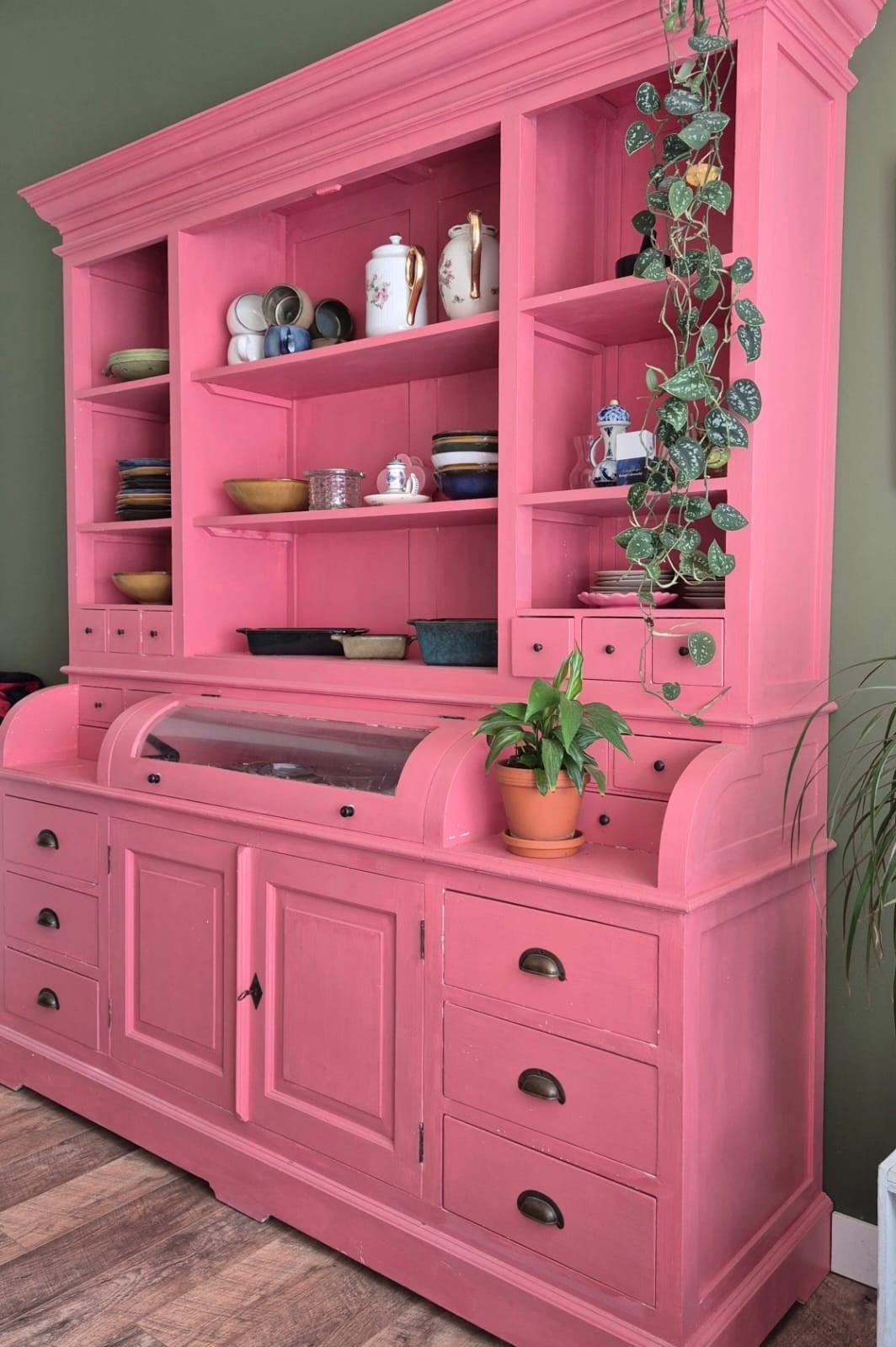Unieke roze buffetkast / dressoir met vitrine, Ophalen