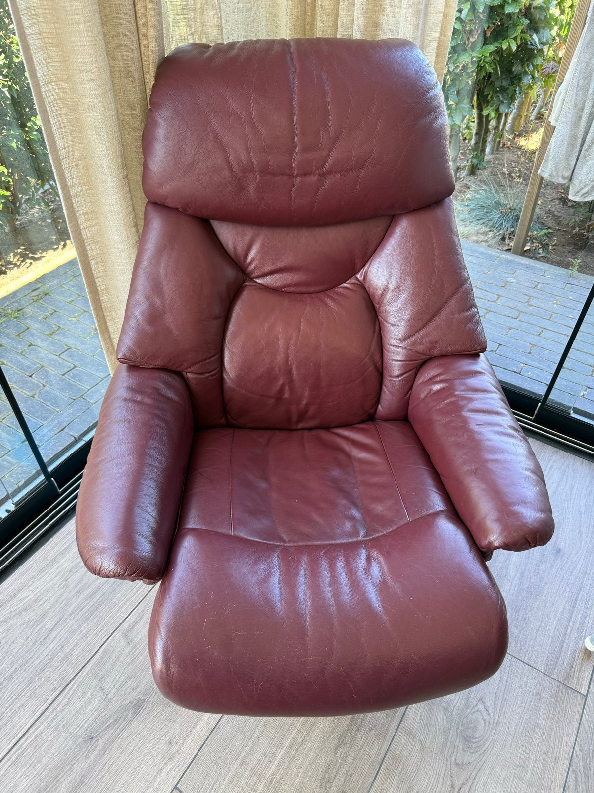 Leren relaxfauteuil met voetenbank, Ophalen, Gebruikt, Leer, 75 tot 100 cm