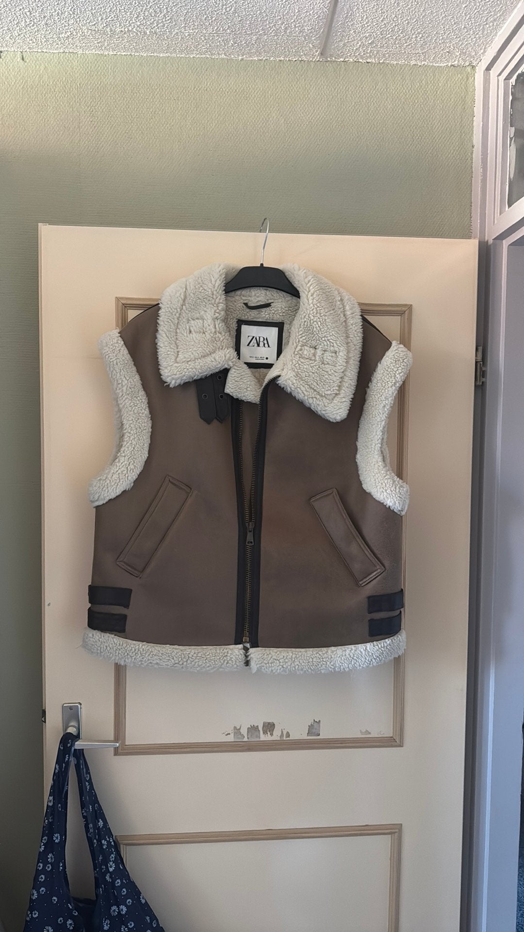 Super gave zara bodywarmer, Kleding | Dames, Ophalen of Verzenden, Zo goed als nieuw, Maat 38/40 (M), Bruin