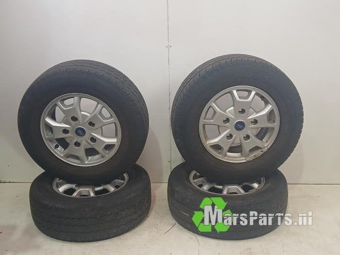 Velgen set + winterbanden van een Ford Transit Custom, Gebruikt, -, -, Ophalen of Verzenden