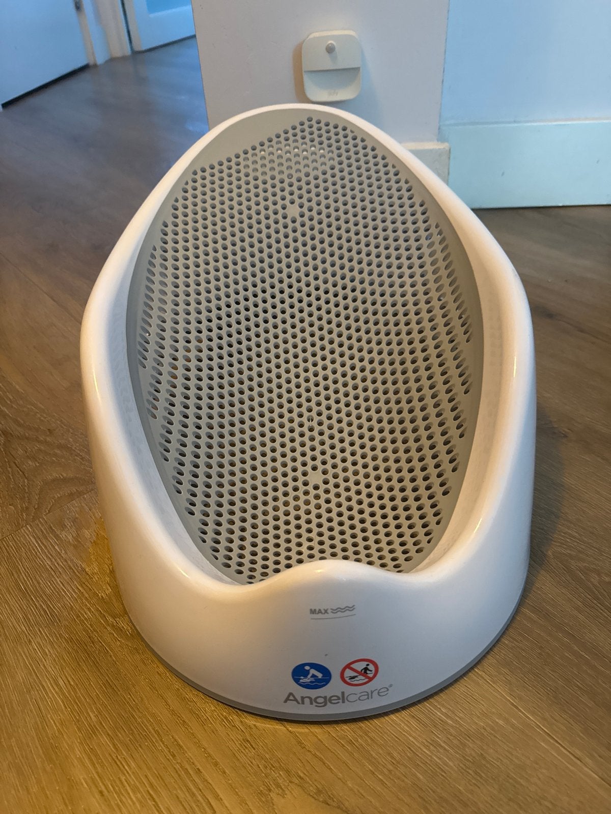 Angelcare Badzitje - Comfortabel en Veilig voor Baby's, Zo goed als nieuw, Badzitje of Badring, Standaard, Ophalen