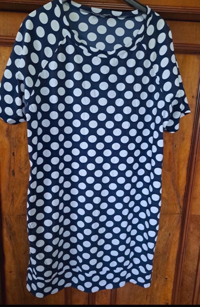 LaDress Theresa jurk XL - Blauw met stippen, travelstof, Blauw, Maat 46/48 (XL) of groter, Ophalen of Verzenden, Zo goed als nieuw