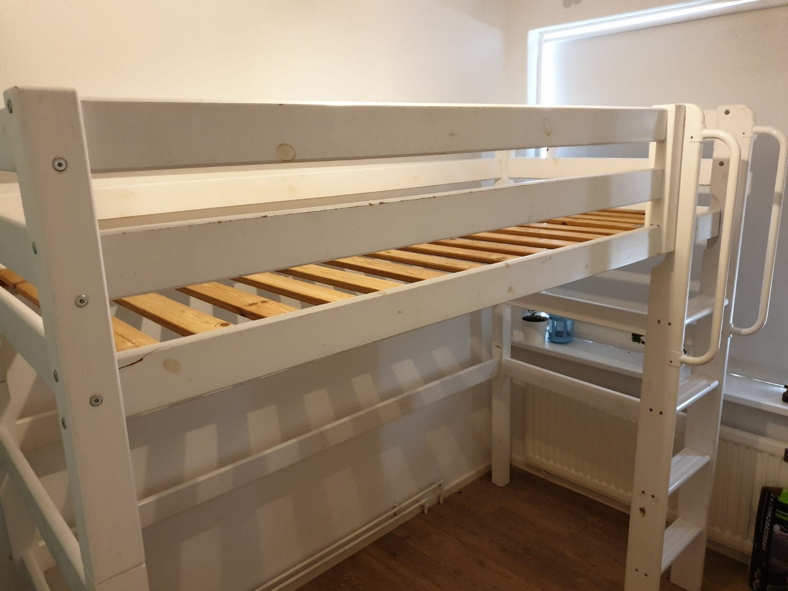 Wit houten hoogslaper GRATIS, Huis en Inrichting, Slaapkamer | Stapelbedden en Hoogslapers, Ophalen, Gebruikt, Eenpersoons, 160 tot 180 cm