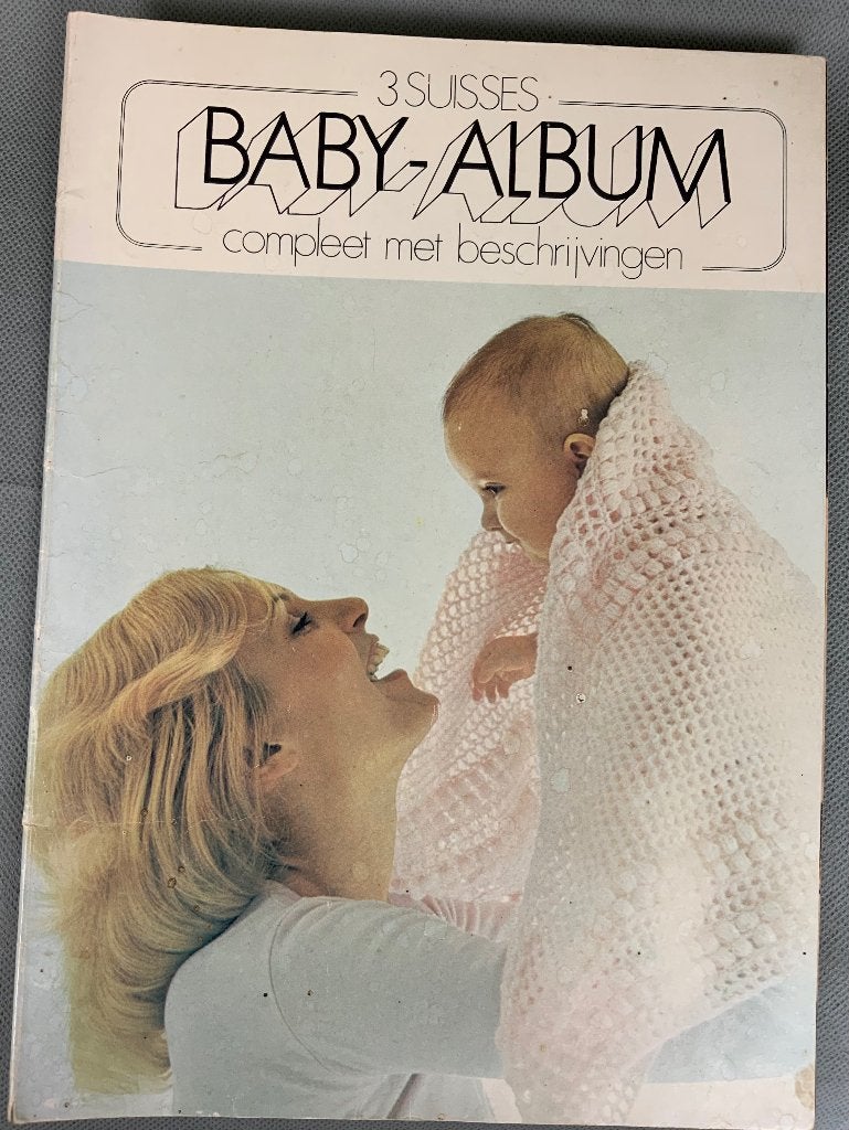 Vintage breiblad 3 Suisses Baby-album, Hobby en Vrije tijd, Breien en Haken, Ophalen of Verzenden, Gebruikt, Breien, Patroon of Boek