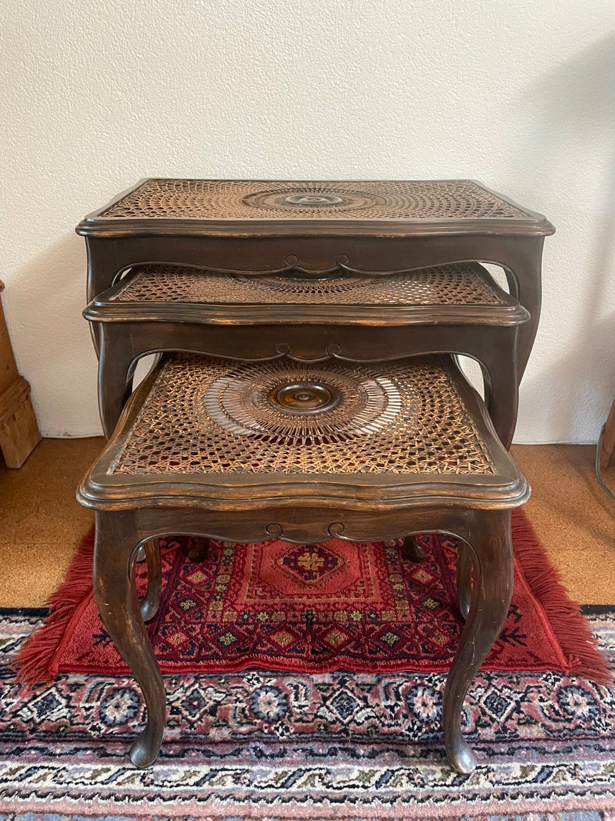 Antiekretro brocante nest bijzettafels webbing met glasplaat, Ophalen