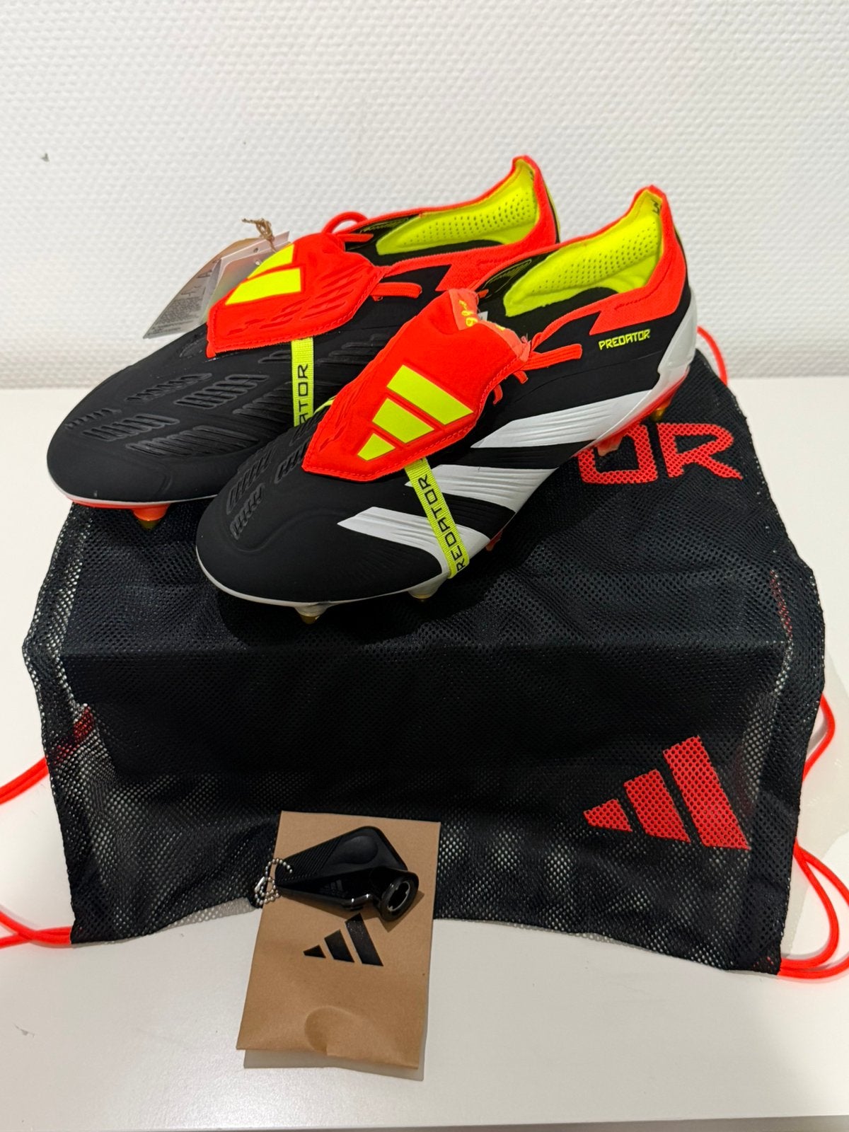 Adidas Predator maat 43 1/3, Nieuw, Ophalen of Verzenden, Sportschoenen, Zwart