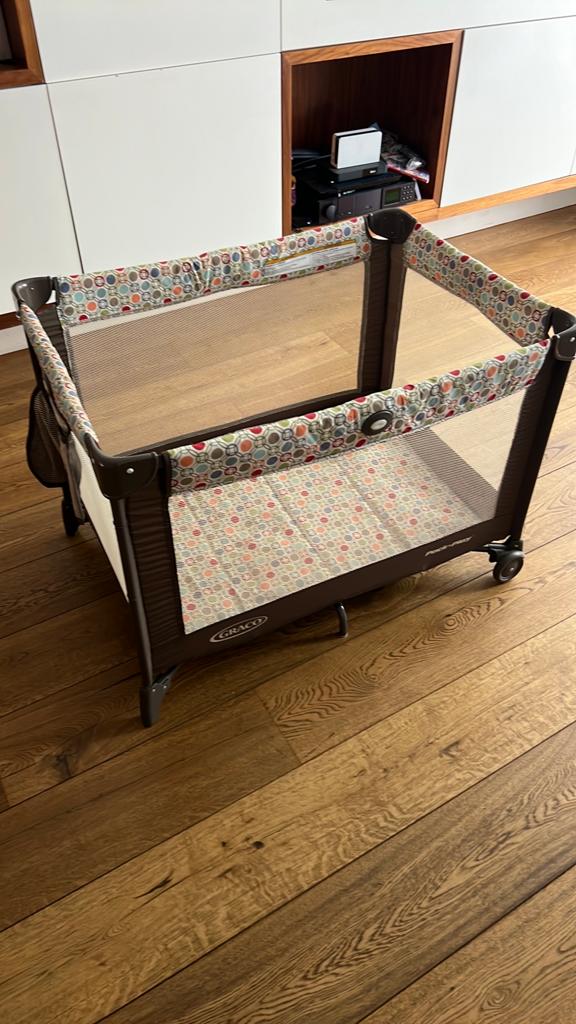 Graco Pack 'n Play Reiswieg/Box met Wieltjes, Ophalen, Gebruikt, Rechthoekig, Wieltjes