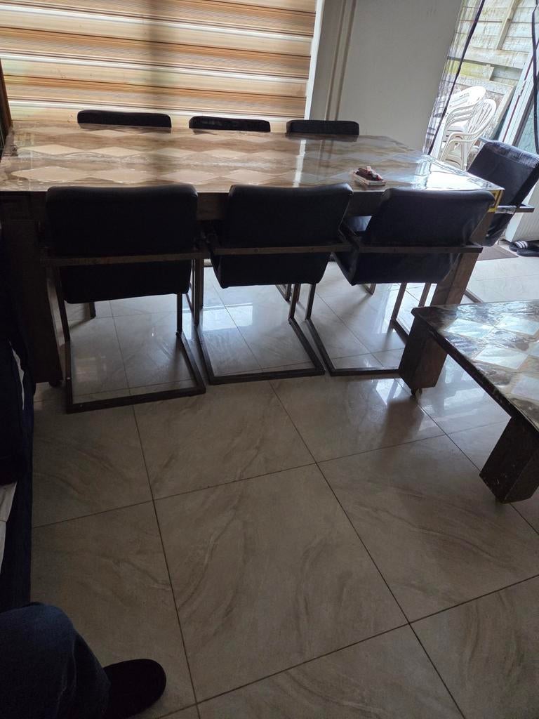 Eettafel met 8 stoelen en salontafel, Ophalen of Verzenden, Rechthoekig, 50 tot 100 cm