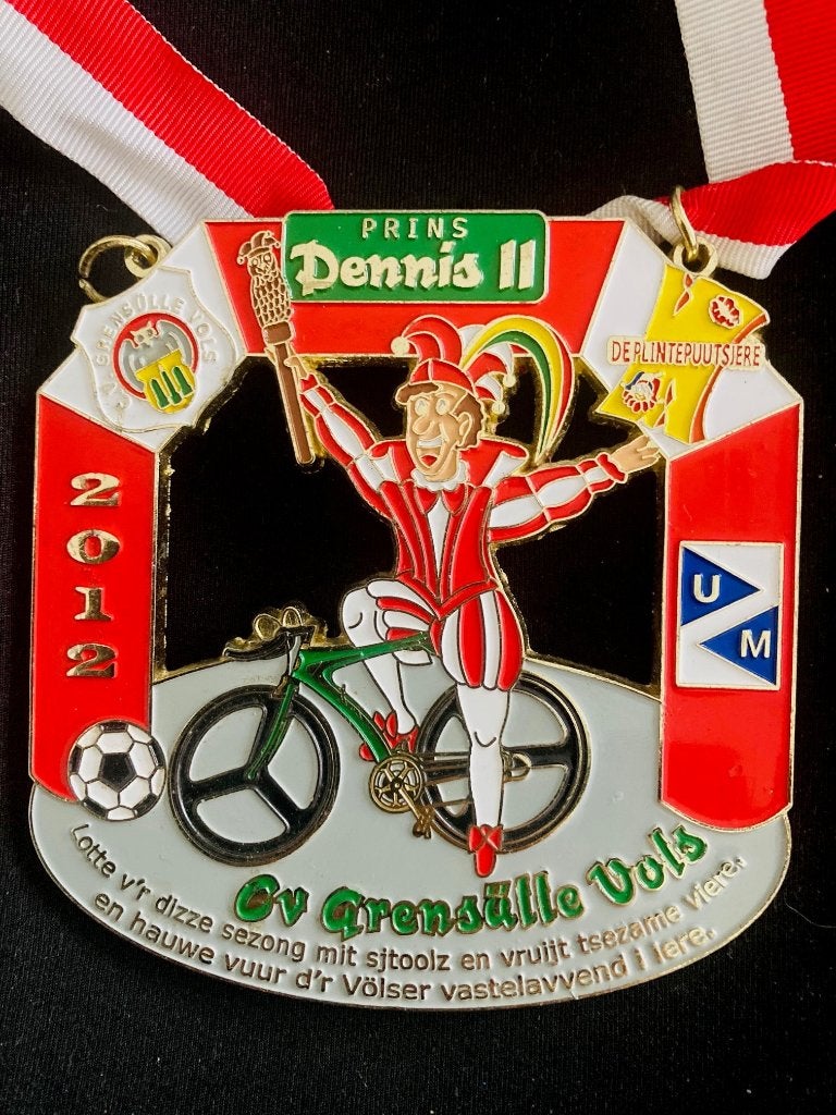 Carnaval onderscheiding CV Grensülle Vols Prins Dennis II, Ophalen of Verzenden, Overige materialen, Nederland