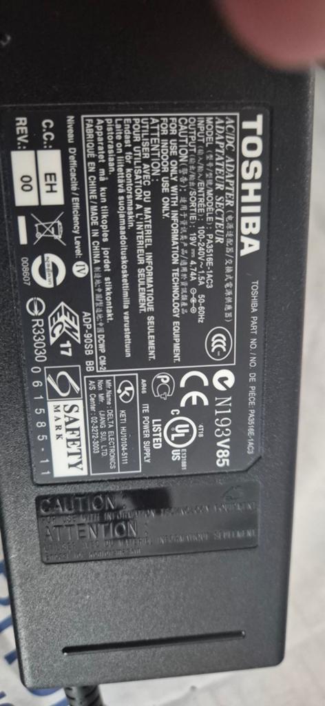 Toshiba lader, Computers en Software, Laptop-opladers, Ophalen of Verzenden
