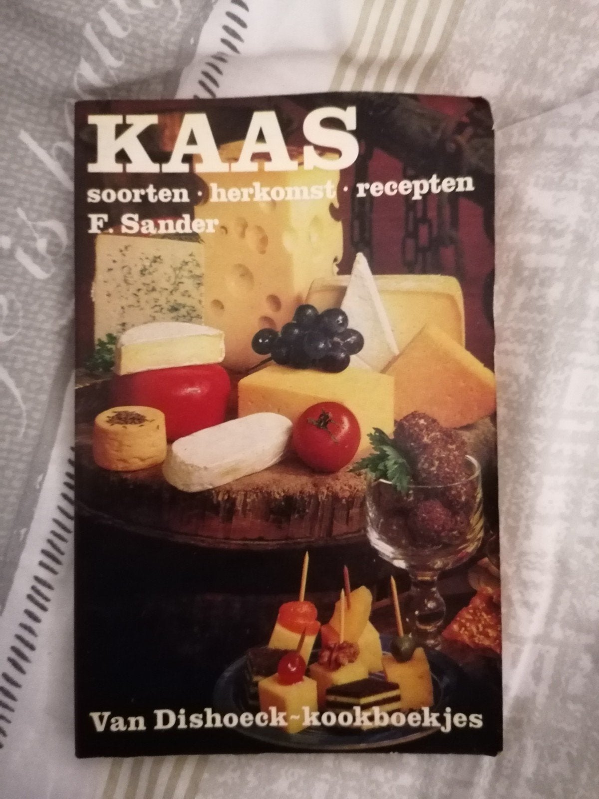 KAAS: Soorten, Herkomst, Recepten - F. Sander Kookboek, Gelezen, Overige typen, Ophalen of Verzenden, Europa