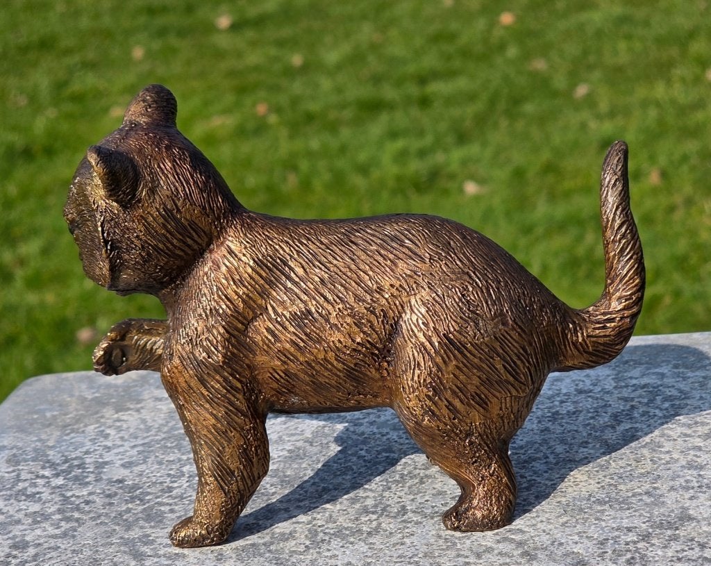 POES / KAT / BRONZEN BEELD / 10 cm hoog, Tuin en Terras, Tuinbeelden, Dierenbeeld, Nieuw, Info@huisentuindecoratiemarie.nl, Huis en tuin decoratie marie