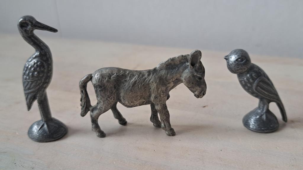 3x kleine pewter beeldjes, Ophalen of Verzenden, Beeldje of Figuurtje
