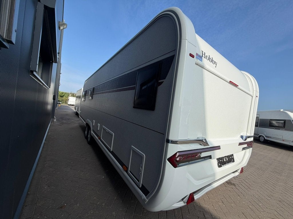 Hobby Prestige 720 WQC Model 2027 en 2500 kg as!, Rondzit, Hobby, Bedrijf, Overige typen