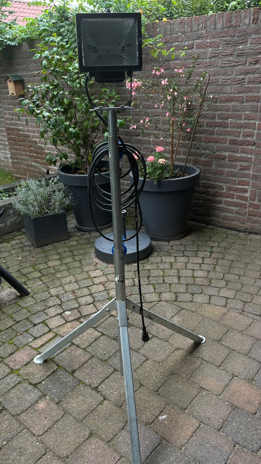 Bouwlamp met statief verstelbaar, Doe-het-zelf en Verbouw, Bouwverlichting, Ophalen, Gebruikt, 200 tot 500 watt, Met statief