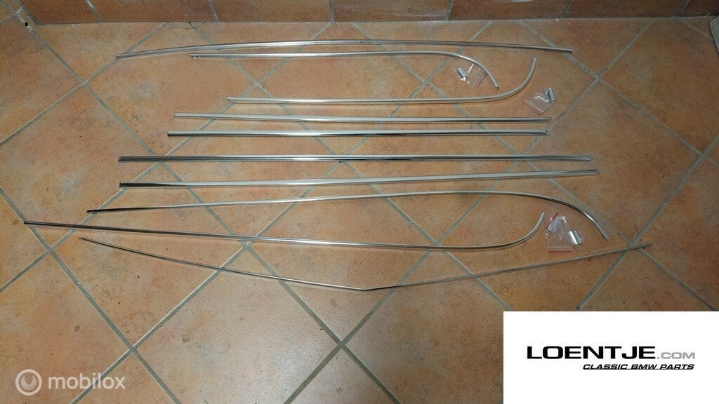 nieuwe set chromen strips sierlijsten BMW 02 sedan 2002 etc, Nieuw, Ophalen of Verzenden, BMW
