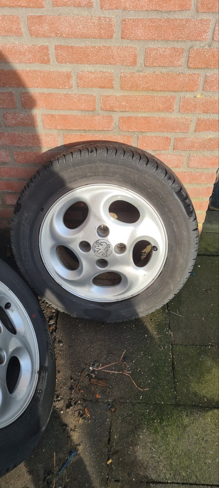 Set van 6 originele Peugeot 206 14 inch velgen met banden, Auto-onderdelen, Ophalen, 14 inch, Gebruikt, 175 mm