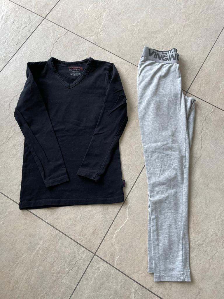 Pyjama set merk vingino maat 134/140 in nette staat, Ophalen of Verzenden, Zo goed als nieuw, Jongen, Nacht- of Onderkleding