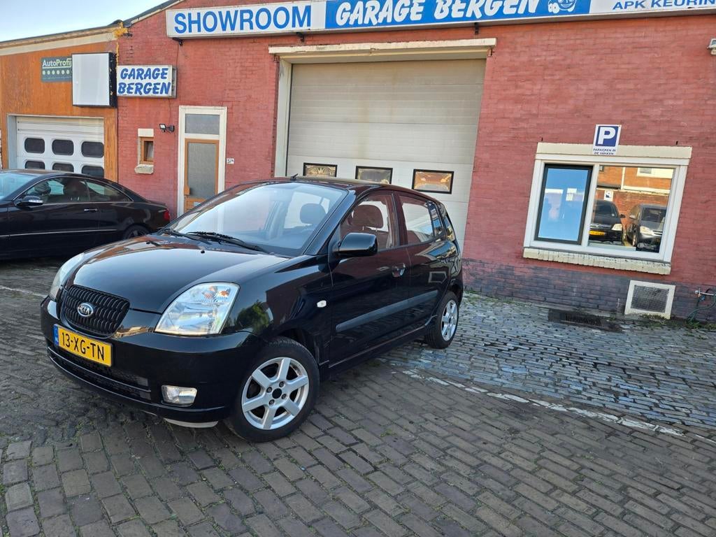 Kia Picanto 1.0 2007 Zwart + Kia Picanto 1.1 2007 Blauw, Auto's, Voorwielaandrijving, 4 cilinders, 61 pk, Zwart