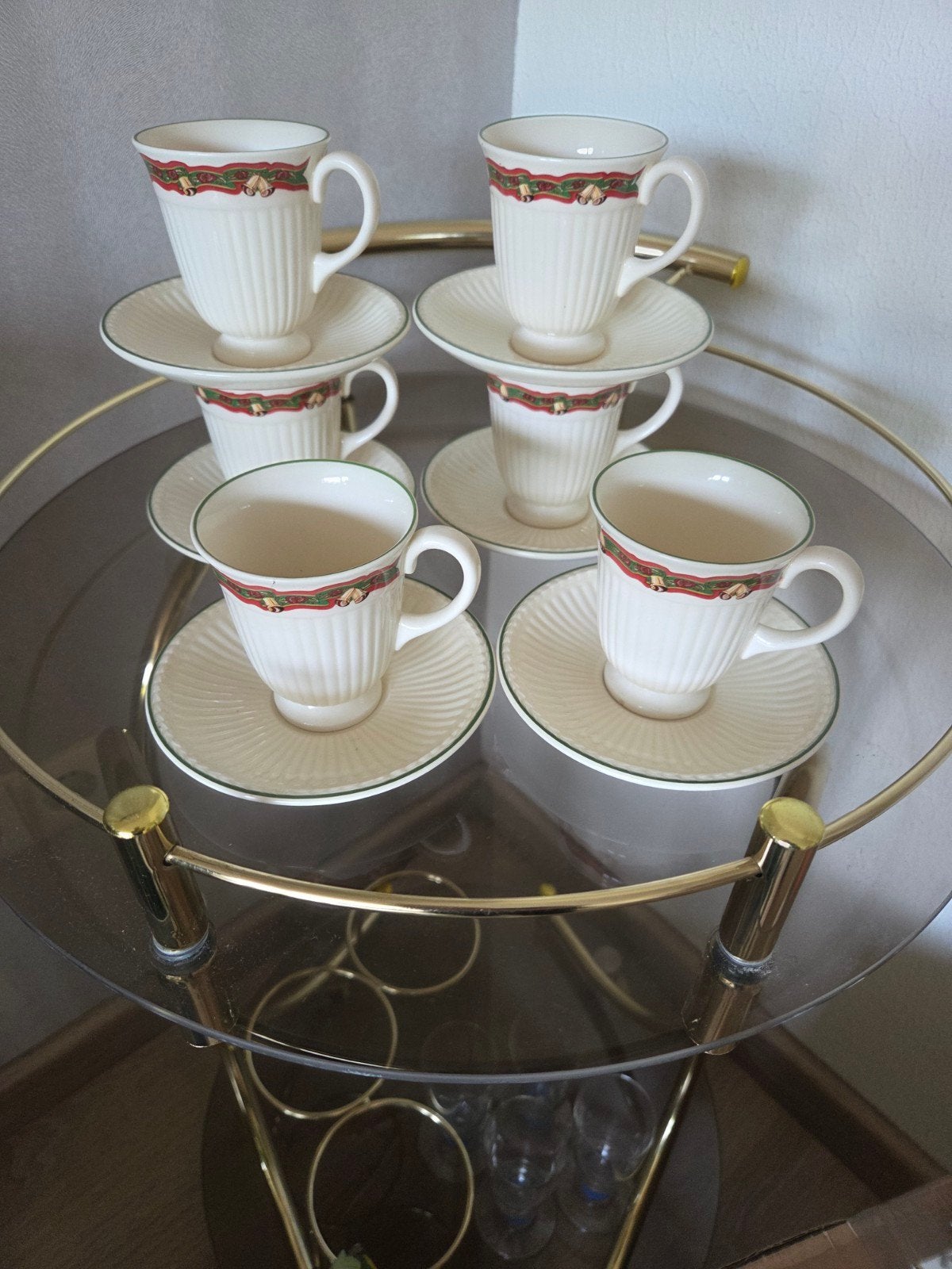 Wedgwood Christmas Time kop en schotels - Zeer goede staat, Klassiek, Ophalen of Verzenden, Zo goed als nieuw, Kop(pen) en/of Schotel(s)